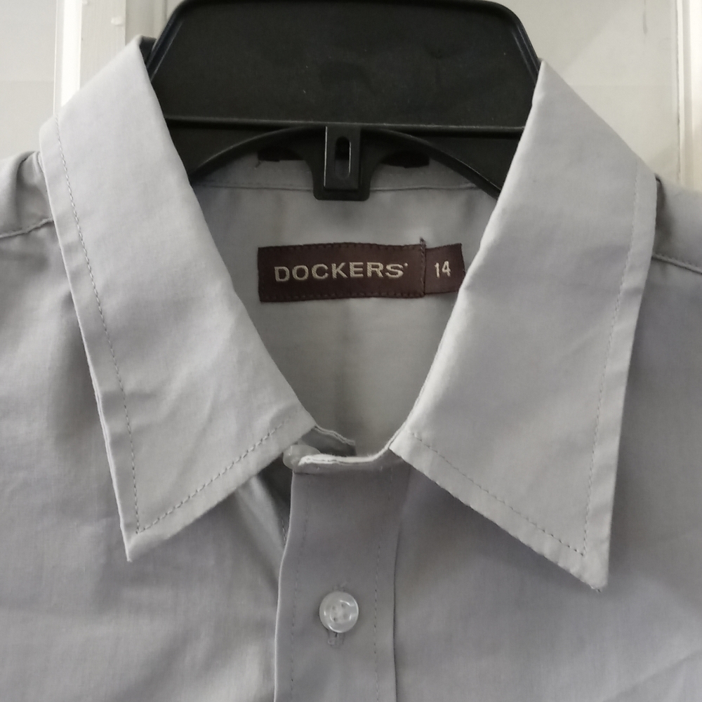 Boys size 14 long-sleeve light grey dress shirt. B